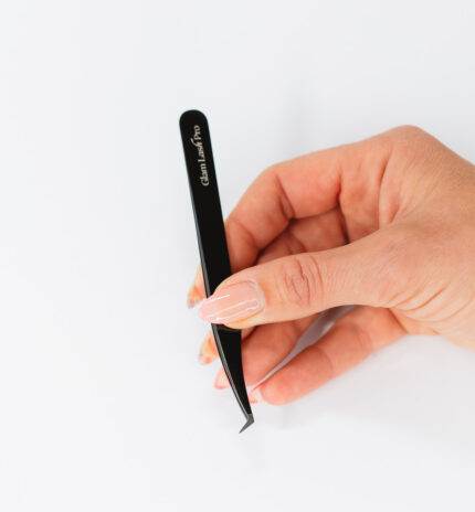 SHORT TIP VOLUME TWEEZER